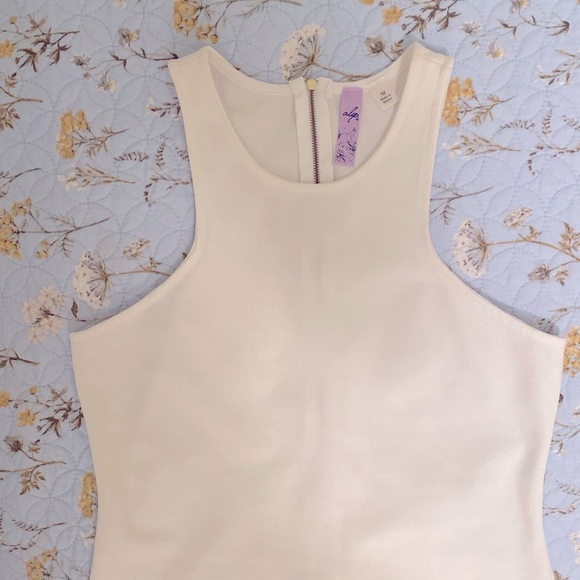 Francesca’s Alya Dress - Picture 3 of 5